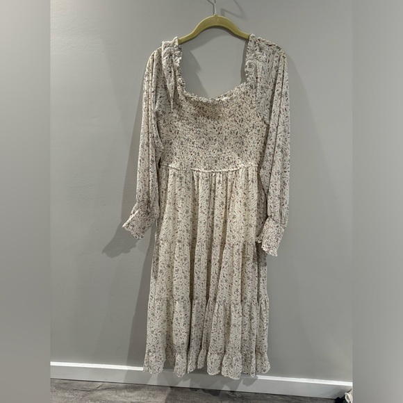 NWOT Pinkblush Ivory Floral Smocked Front Ruffle Hem Maternity Midi Dress size M - Picture 6 of 9